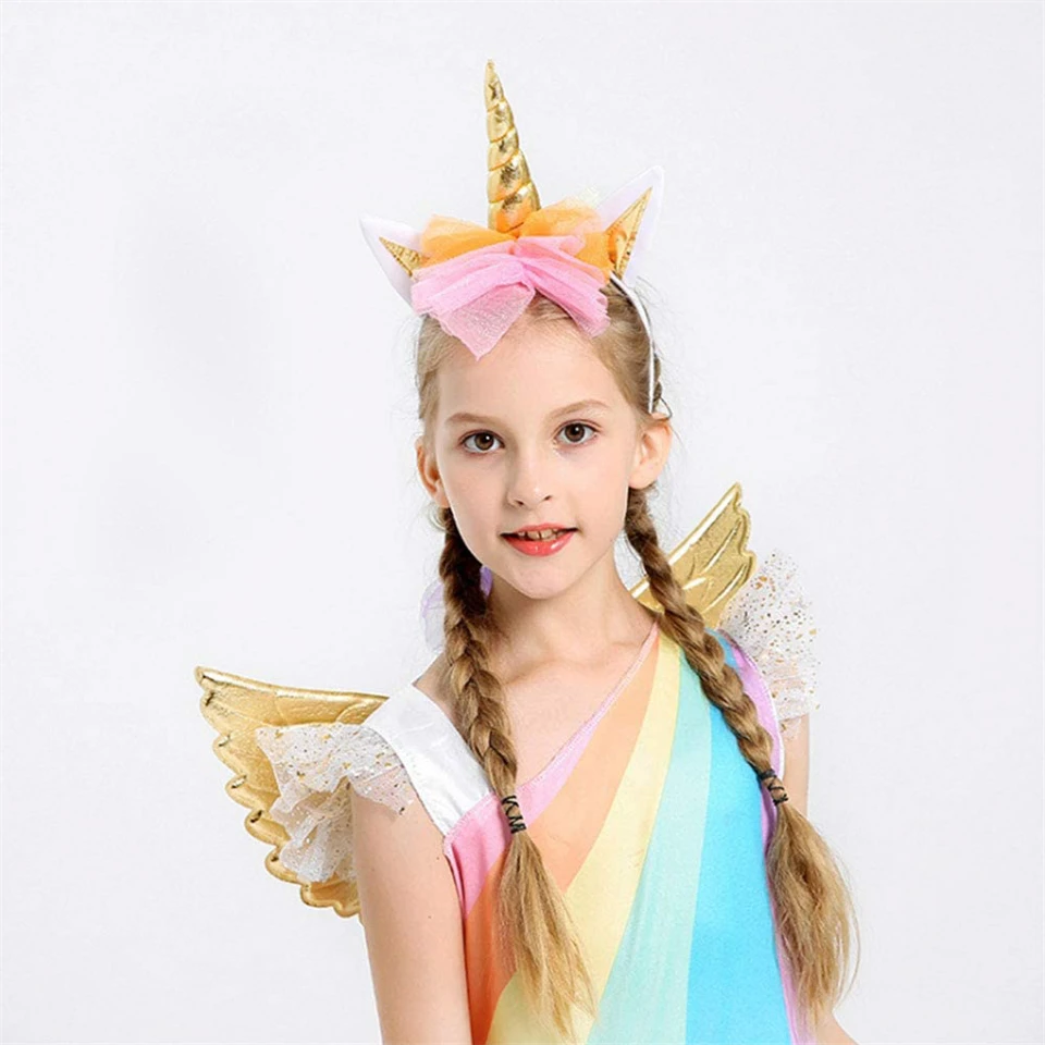 Farsangi unikornis jelmez kislányoknak szivárványszínű ruhával, fejdísszel és szárnyakkal - S méret - 110 cm magasságra