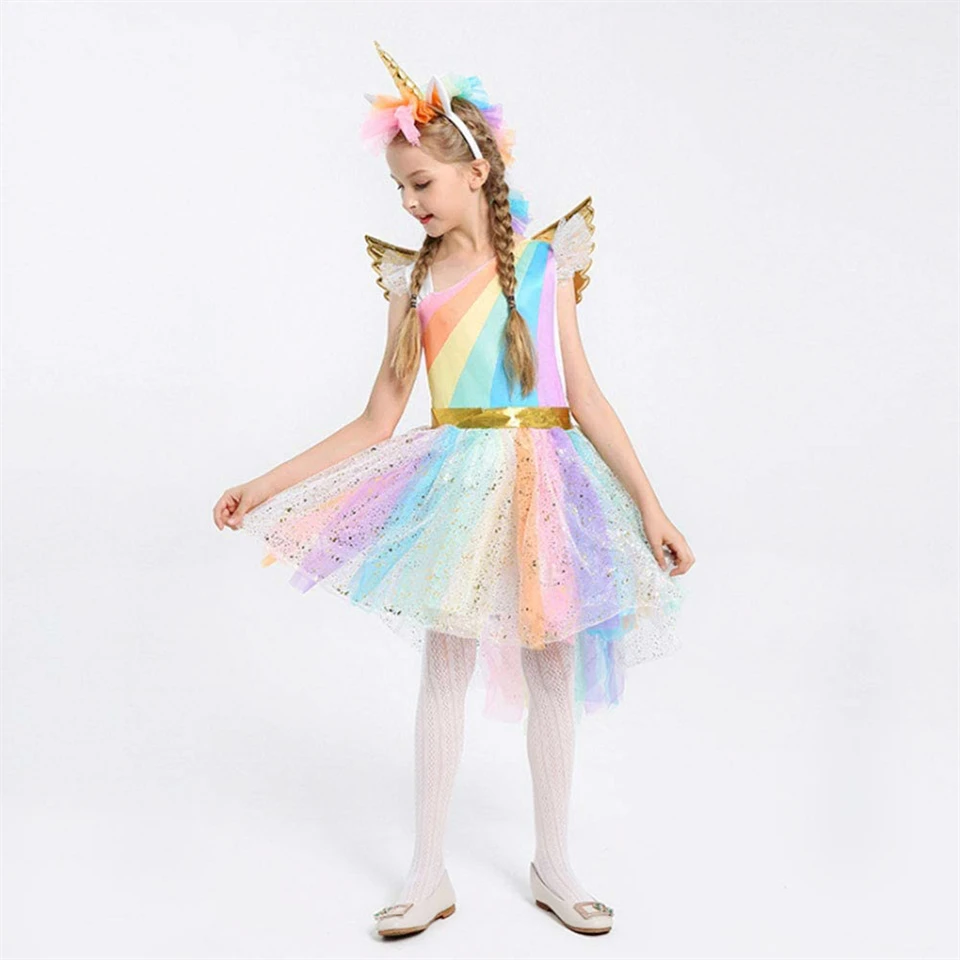 Farsangi unikornis jelmez kislányoknak szivárványszínű ruhával, fejdísszel és szárnyakkal - M méret - 120 cm magasságra
