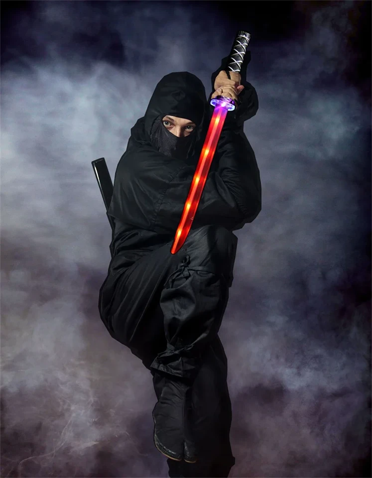 Szamuráj kard gyerekeknek LED fényekkel és hangeffektekkel - játék katana kis ninjáknak